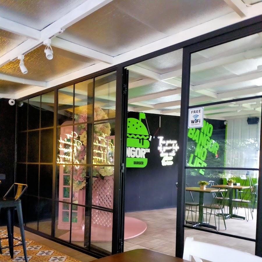 Burger Bangor Express, Surya Sumantri