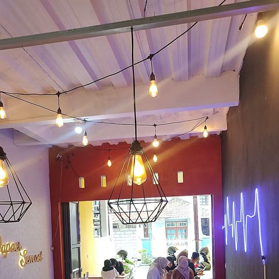 Seblak Dapoer Semoet, Sadarmanah