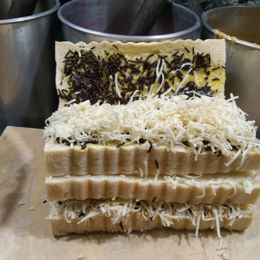Roti Bakar Halteu Dua - Margahayu Kopo