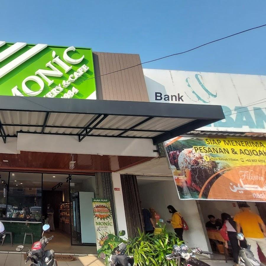 MONIC BAKERY, Jati Raya, Banyumanik