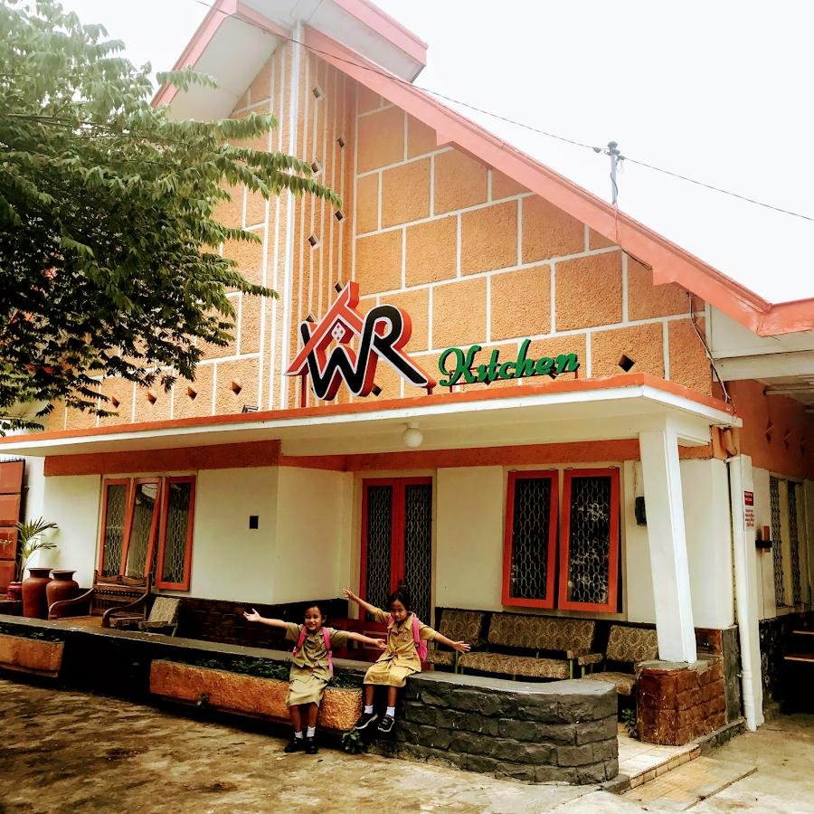 WR Kitchen dan Cafe, Wr. Supratman