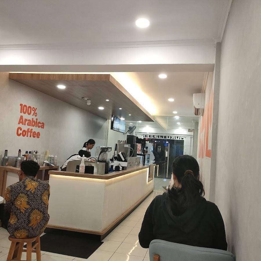 TOMORO COFFEE, Tenggilis Surabaya