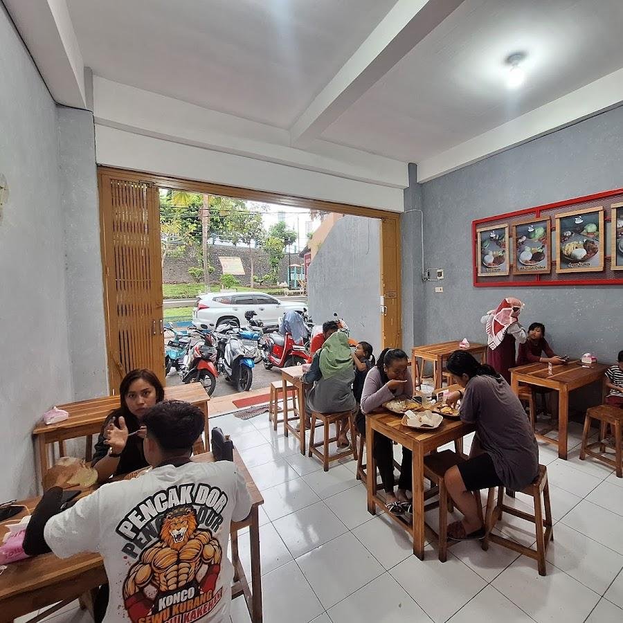 LIT DULIT Bebek Hitam Madura & Ayam Kremes, Jalan Brantas, Tegal Boto Lor