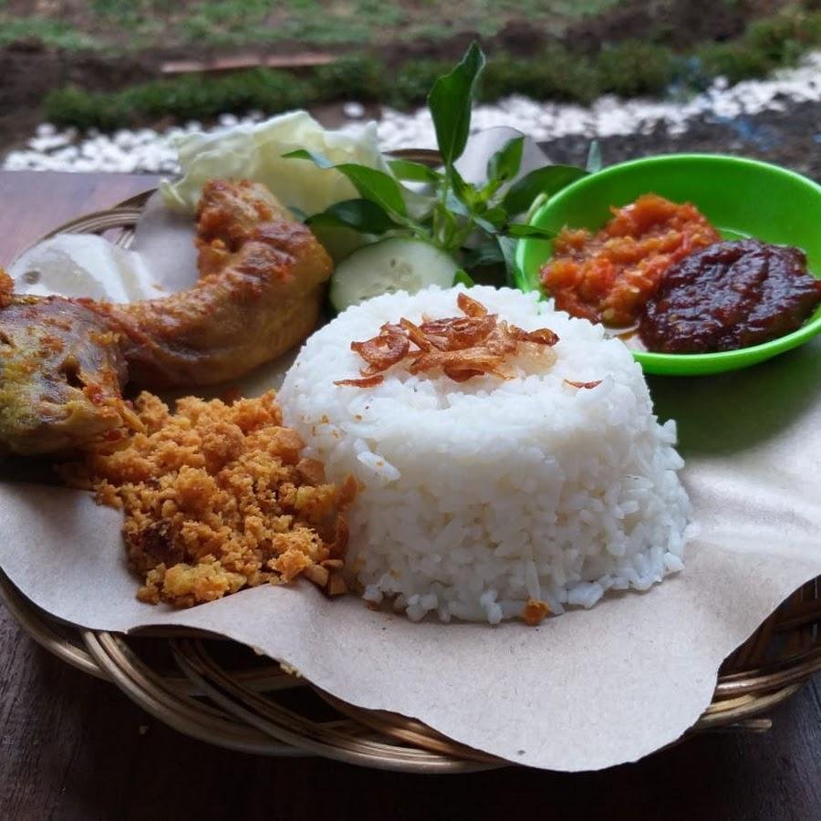 Sop Ayam dan Ayam Goreng Mbak Ning Klaten, Kalasan