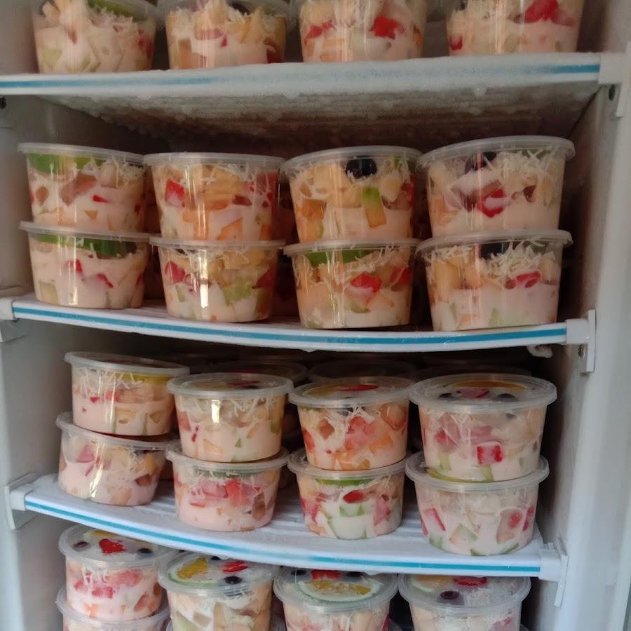 Salad Buah Dapur Mila, Kowang