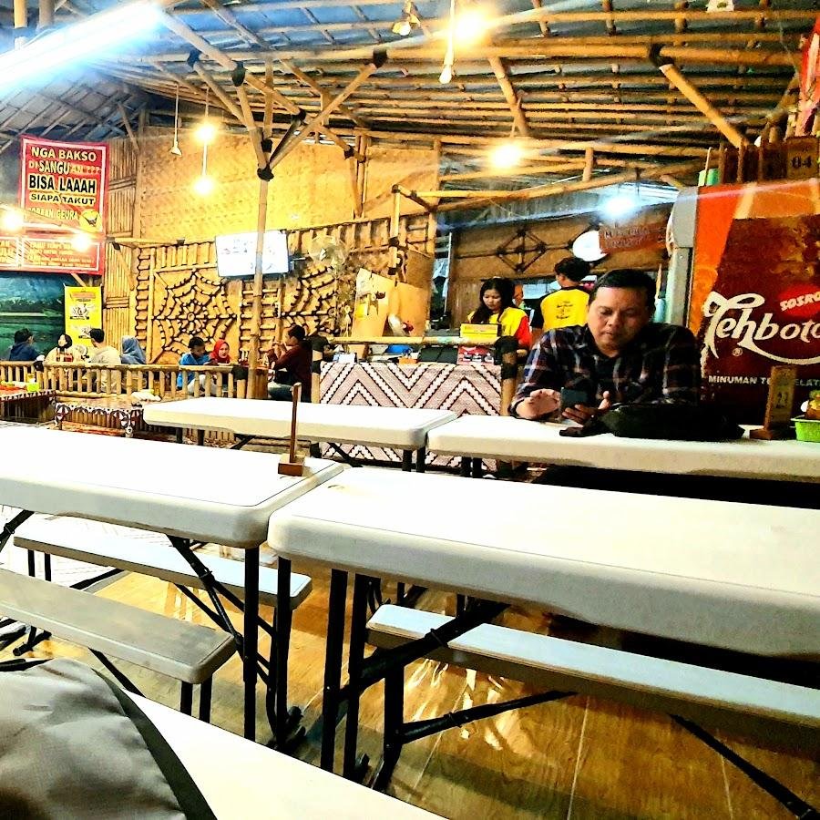 Bakso Kerikil Mas Tono, Depan Shelter PKL