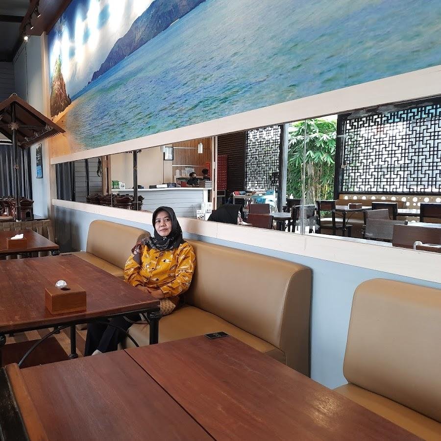 Seafood Abah Laut, Somawinata