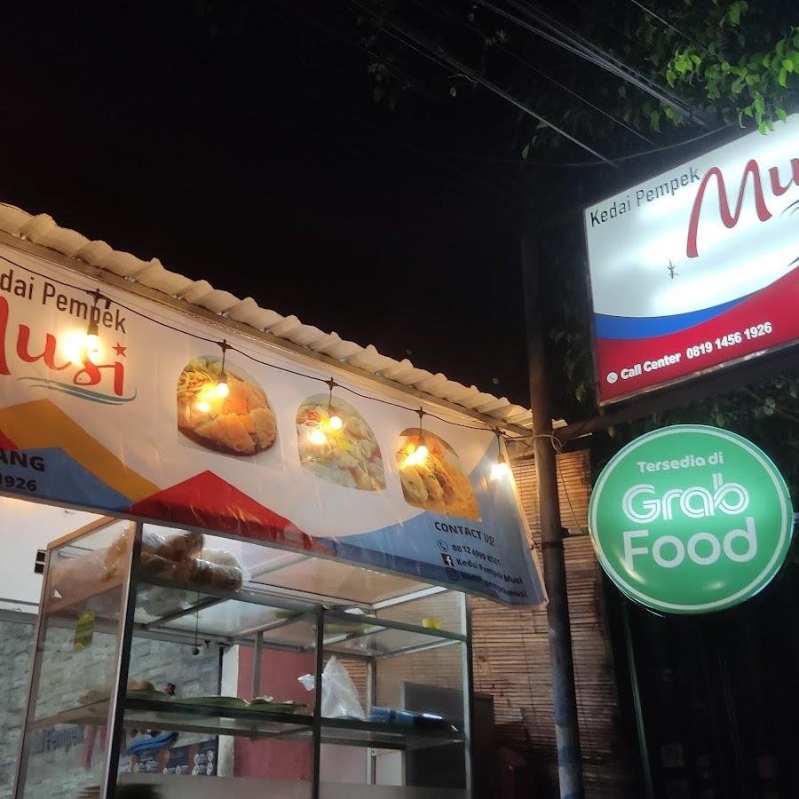 Kedai Pempek Musi, Kaligarang