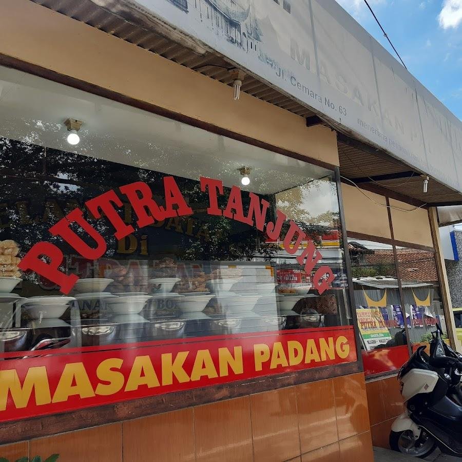 RM Nasi Padang Putra Tanjung, Cemara