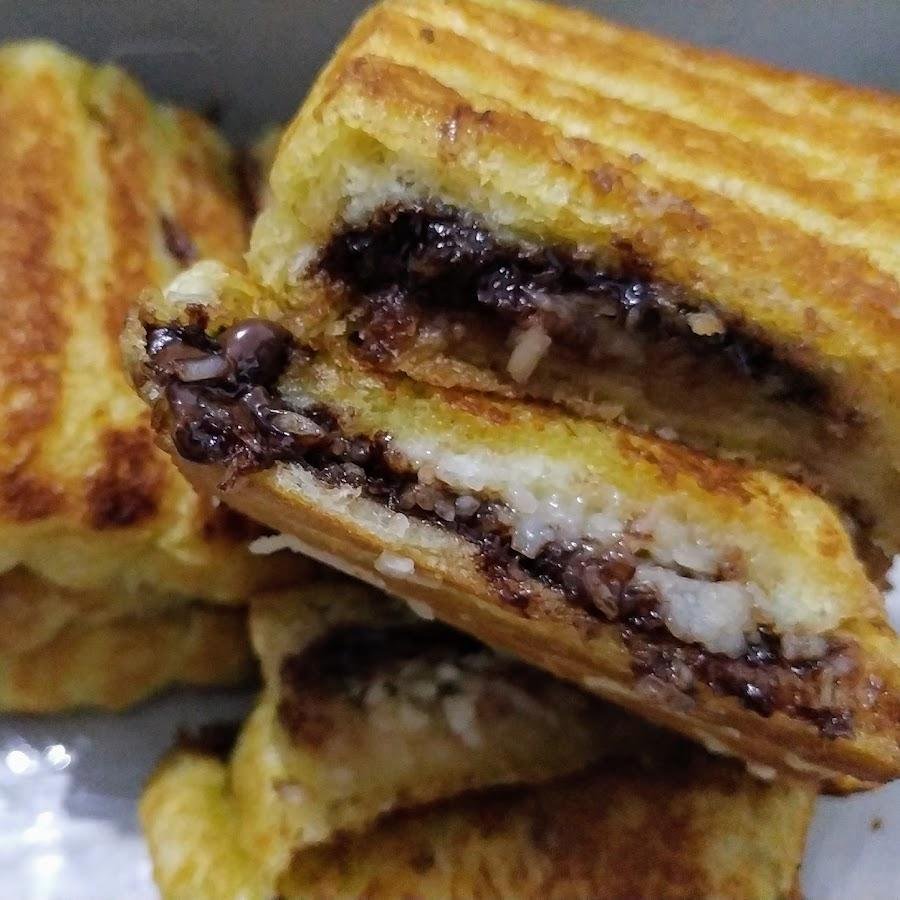 Roti Bakar Dan Pisang Lumpur 88, RS. Purimedika