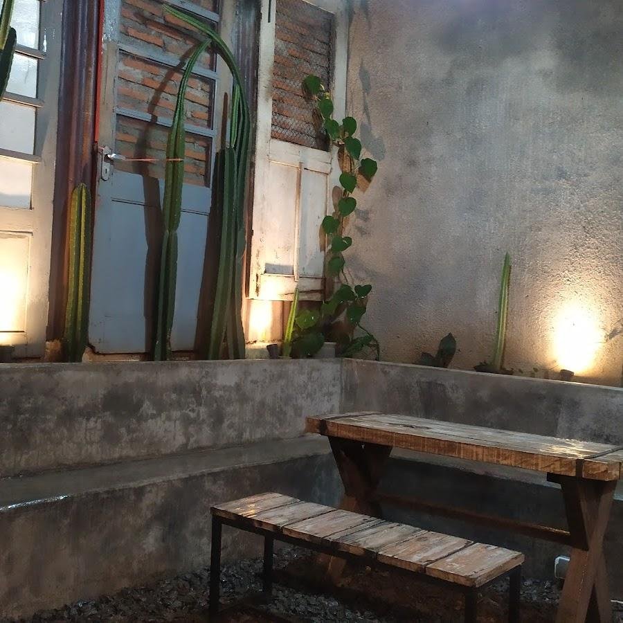 Roti Bakar Arang dan Kopi (Mr. Rokar), Foodland Riverside