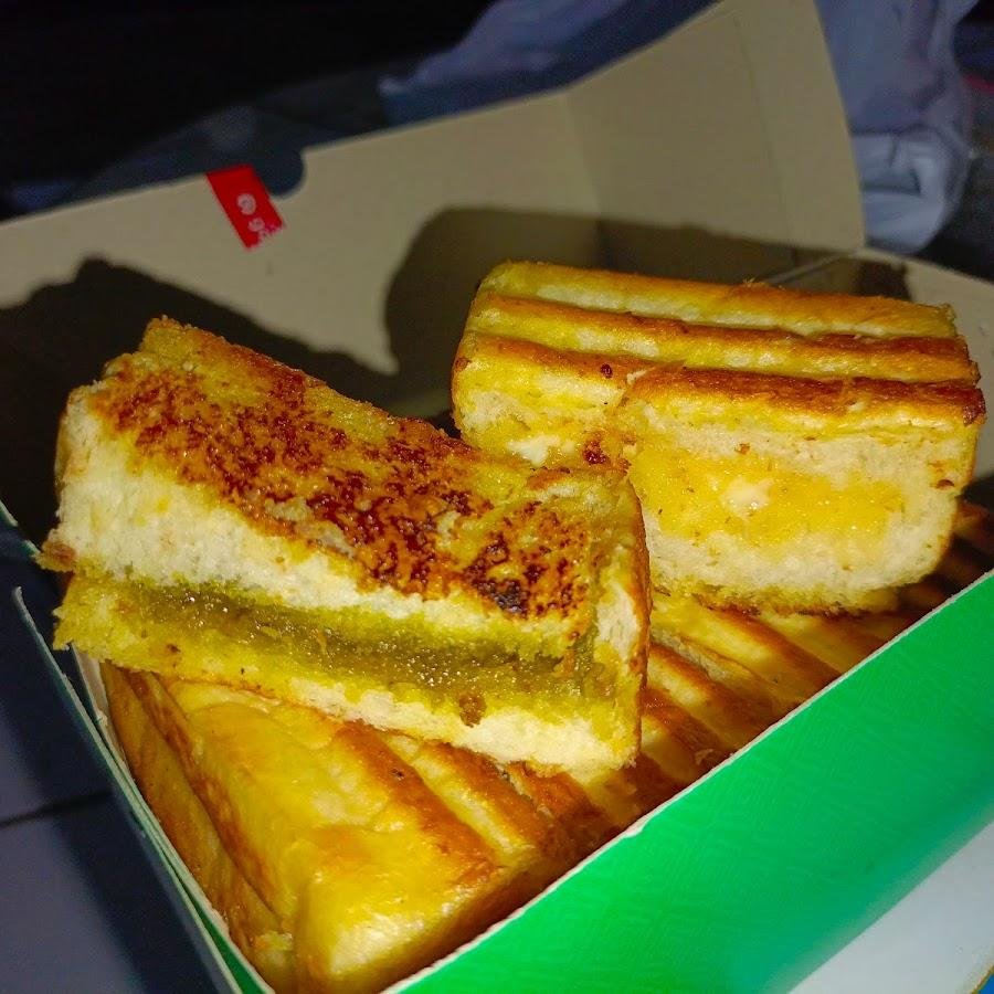 Roti Bakar Bandung Pak Bi, Jebres