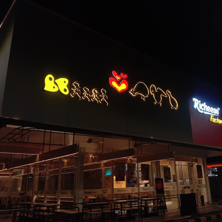 Richeese Factory, Karang Tengah