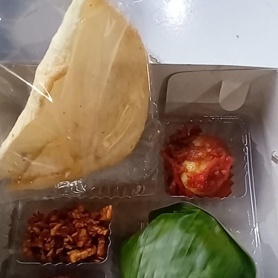 Ayam Goreng Laos Eceu, Abdul Muis