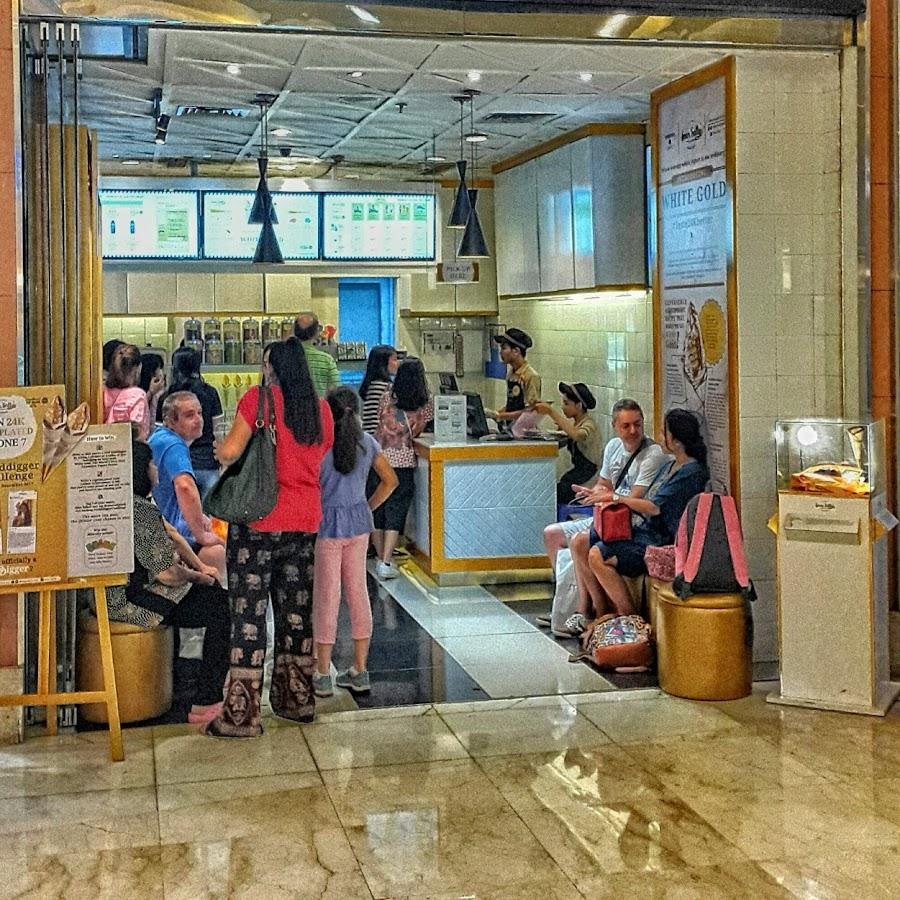 Sour Sally, Grand Indonesia