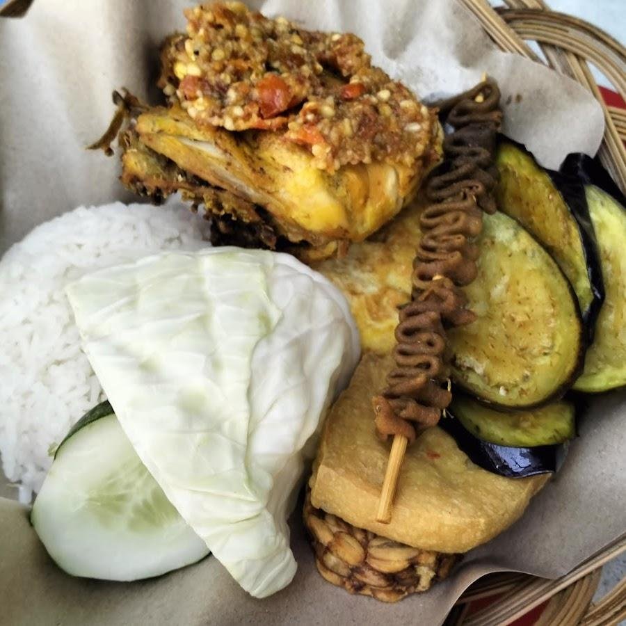 Ayam Gepuk Pak Gembus, Ruko Taman Gapura