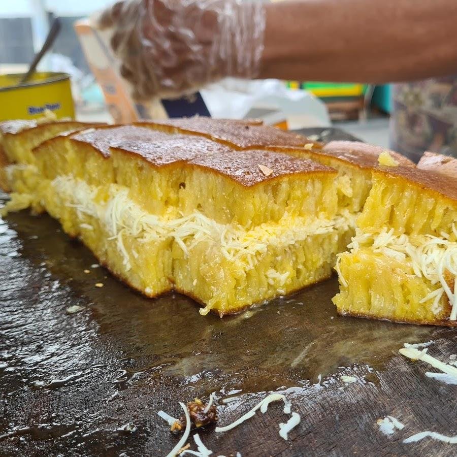 Martabak Bangka 21, Cafe Strawberry