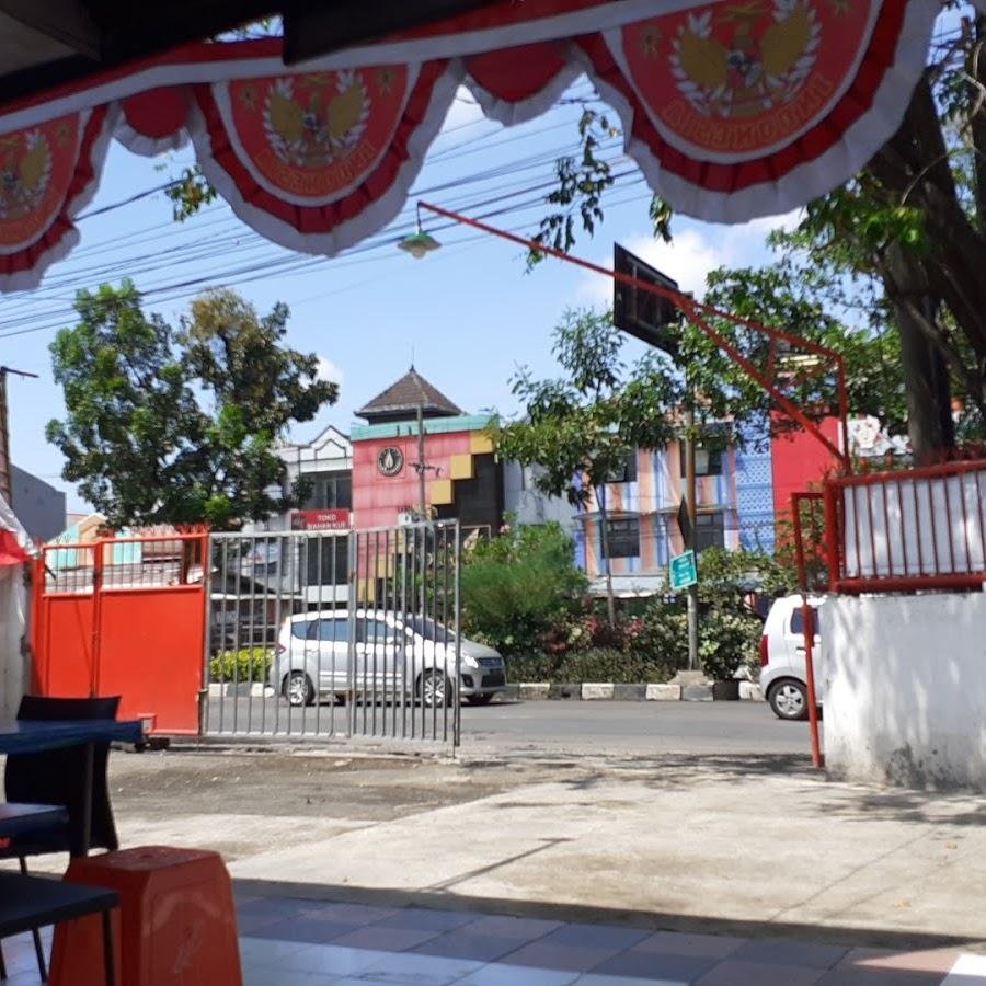 Bebek Sinjay, Rungkut Madya