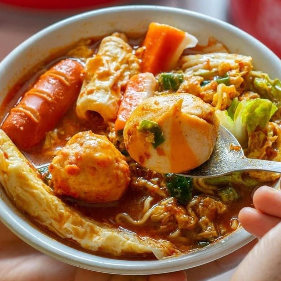 Warung Seblak Ayu, Deka Cell