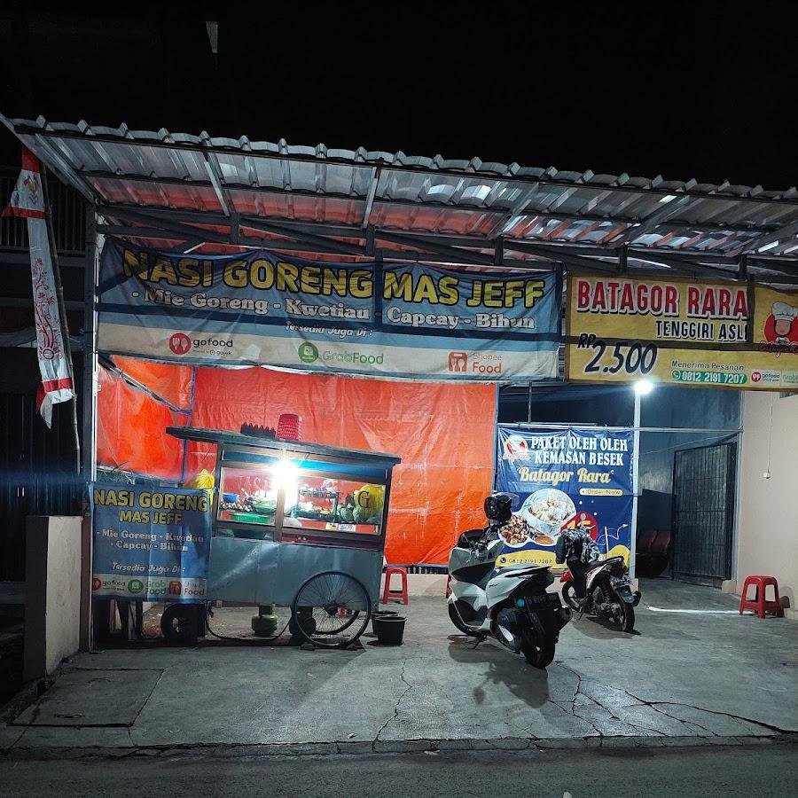 Nasi Goreng Mas Jeff, Tengah