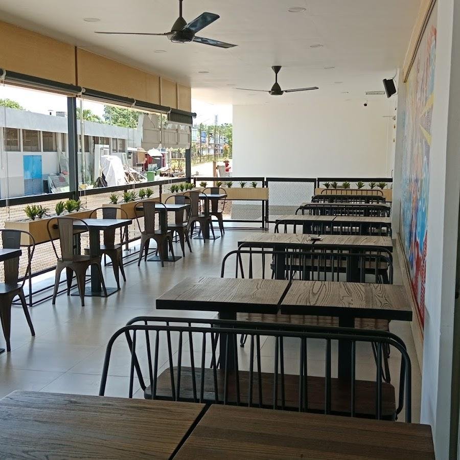 HokBen, Jember Roxy Square