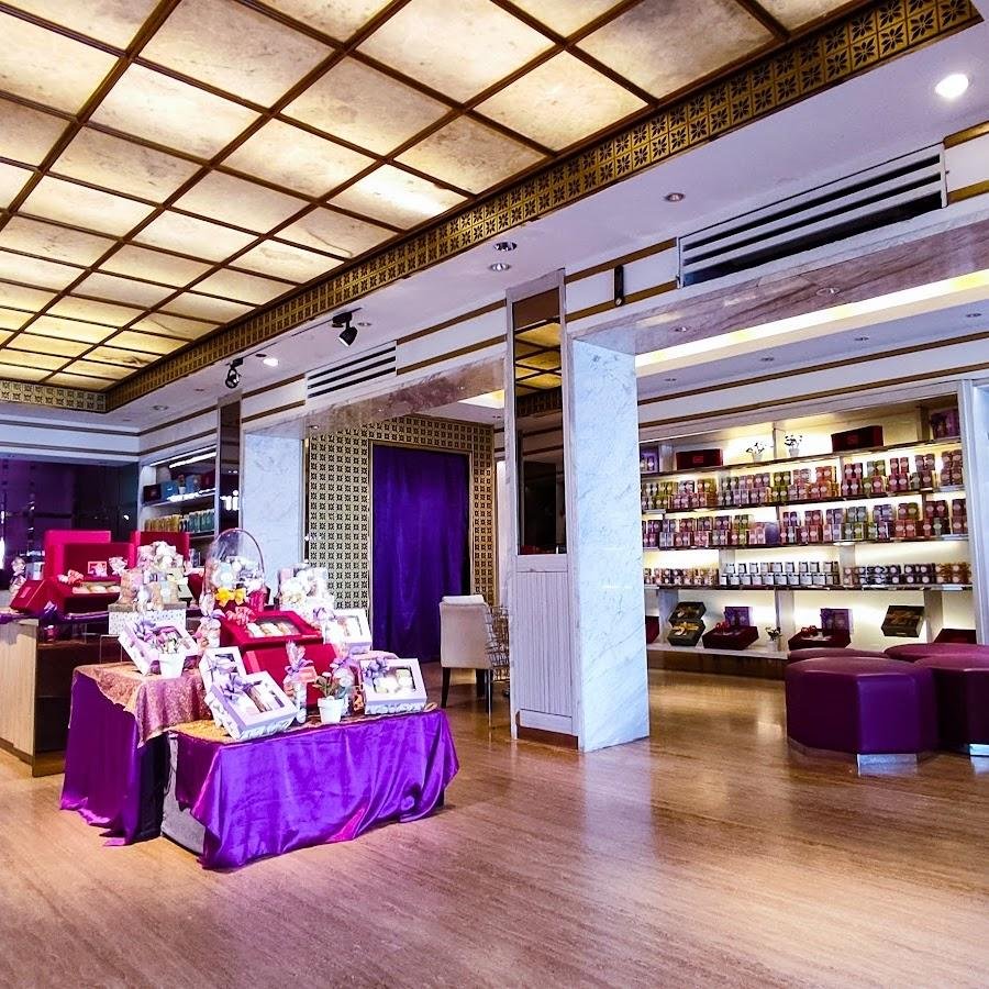 Clairmont, Gandaria