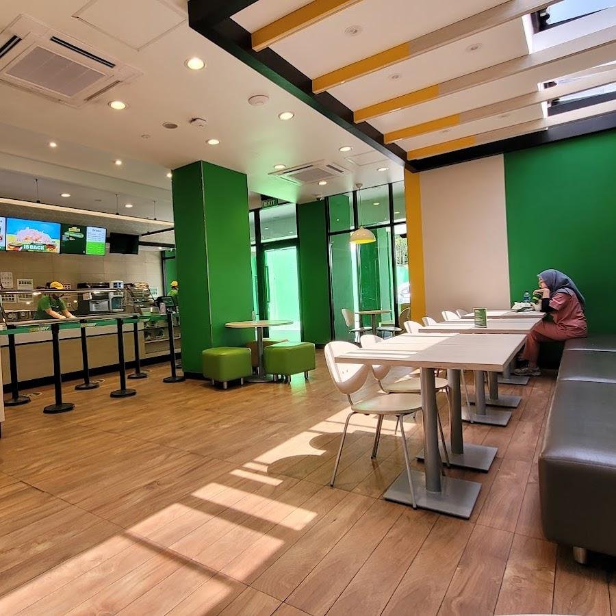 Subway, Gubeng Surabaya