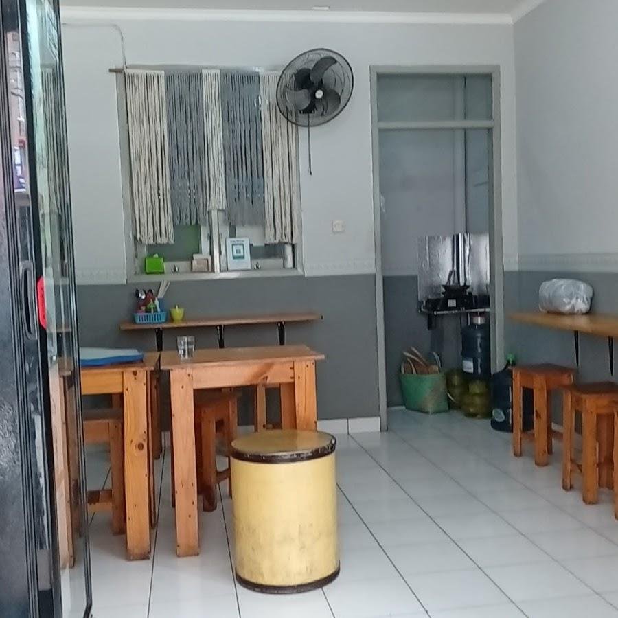 Kedai Bakmie Ayam 31, Padasuka