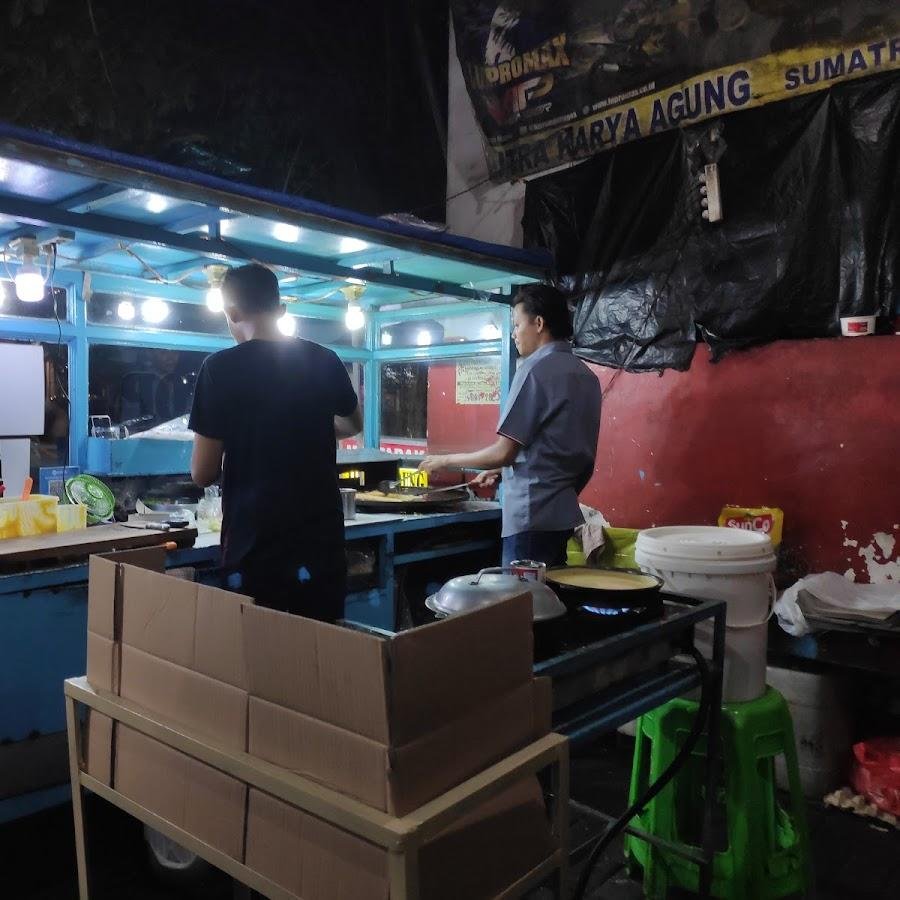 Martabak Top Bandung GKB, Kebomas