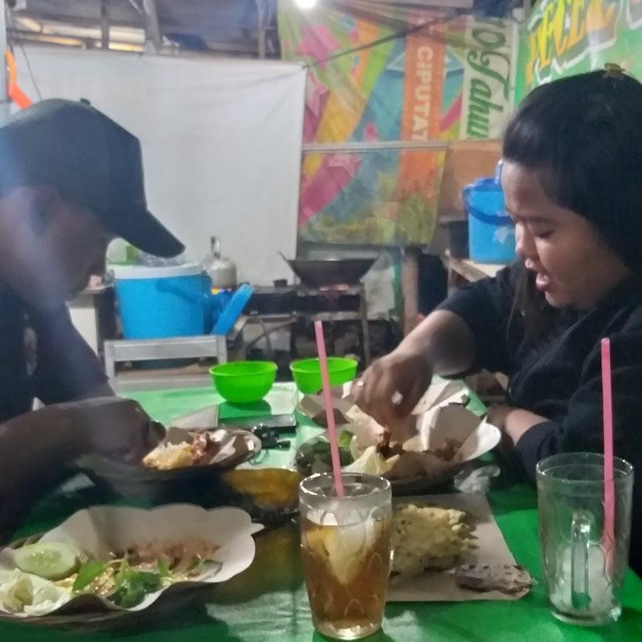 Pecel Lele Bang Nur, Suka Karya