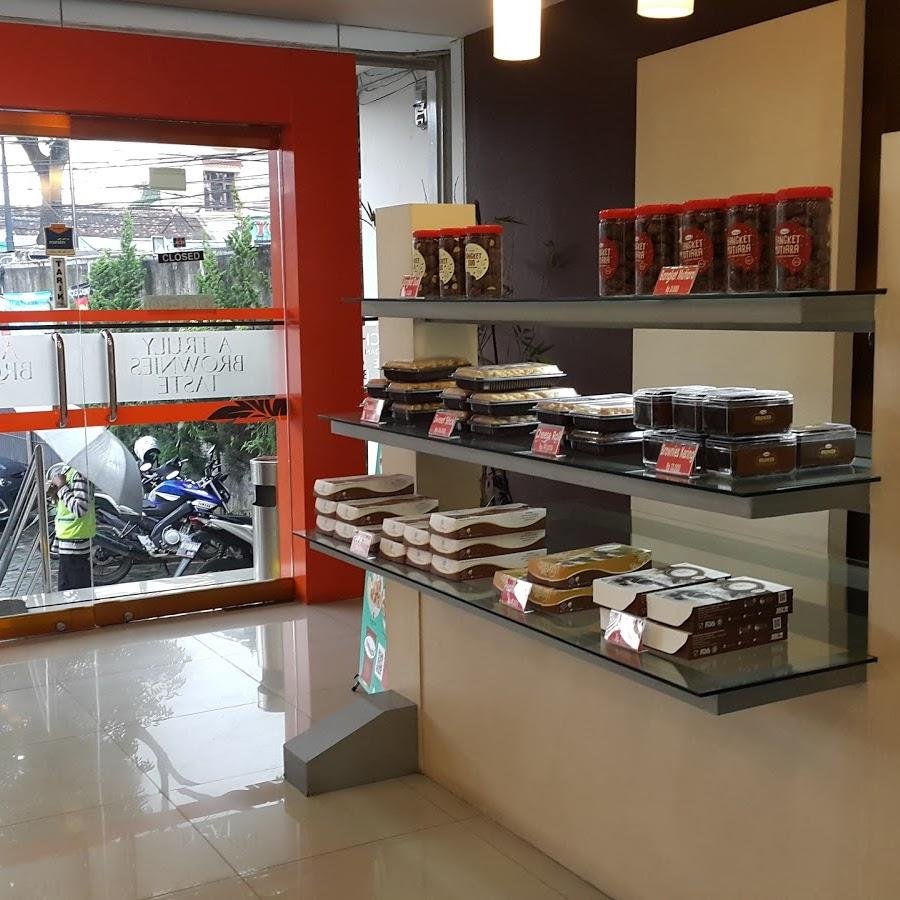 Amanda Brownies, Setiabudhi