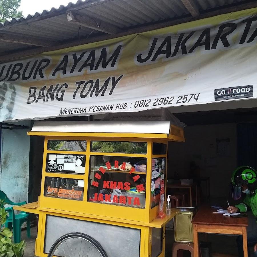 Bubur Ayam Jakarta Bang Tomy, Besi