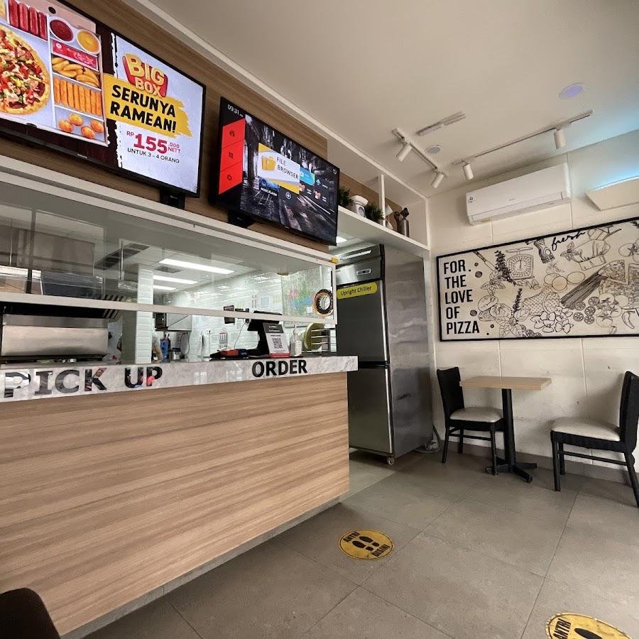 Pizza Hut Delivery - PHD, Pos Pengumben