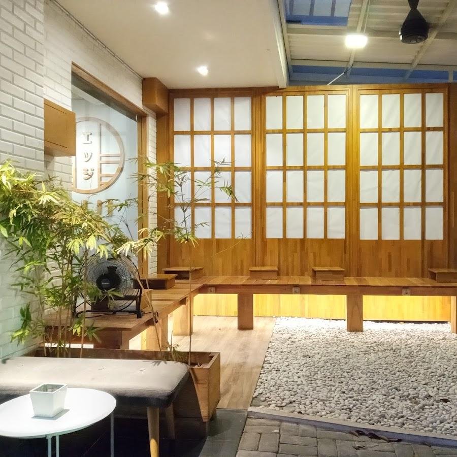 Ejji Coffee Corner, Simpang Darmo Permai Utara