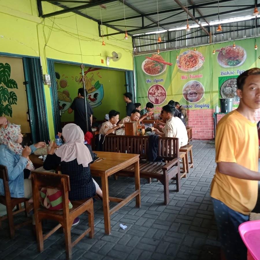 Mie Ayam & Bakso Senggol, Raden Patah