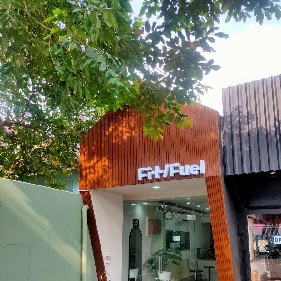 Fit Fuel, Salad and Smoothie Bar, Maulana Yusuf