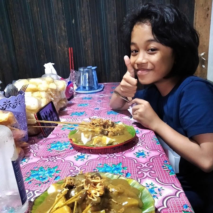 Sate Padang Takana Juo Surapati, Cikutra Barat