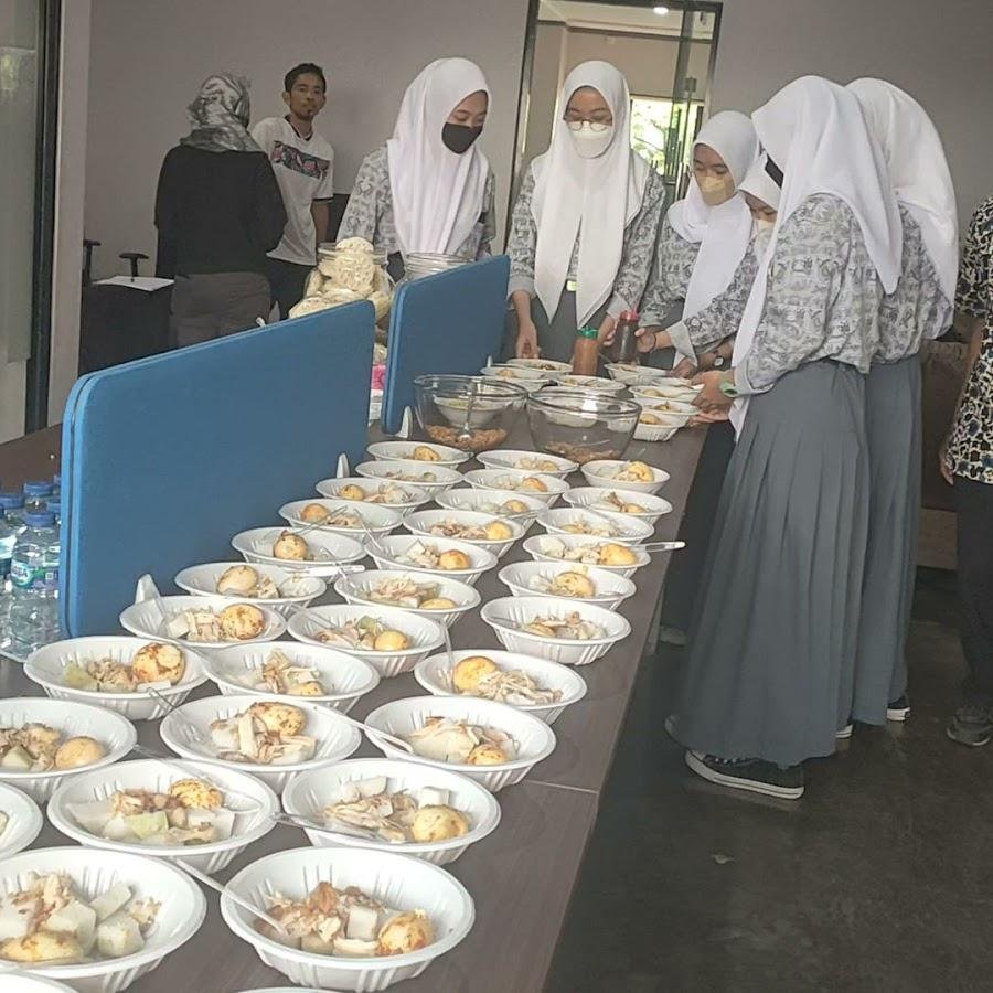 Lontong Kari Pasko Boga Rasa, Pasir Koja 14a