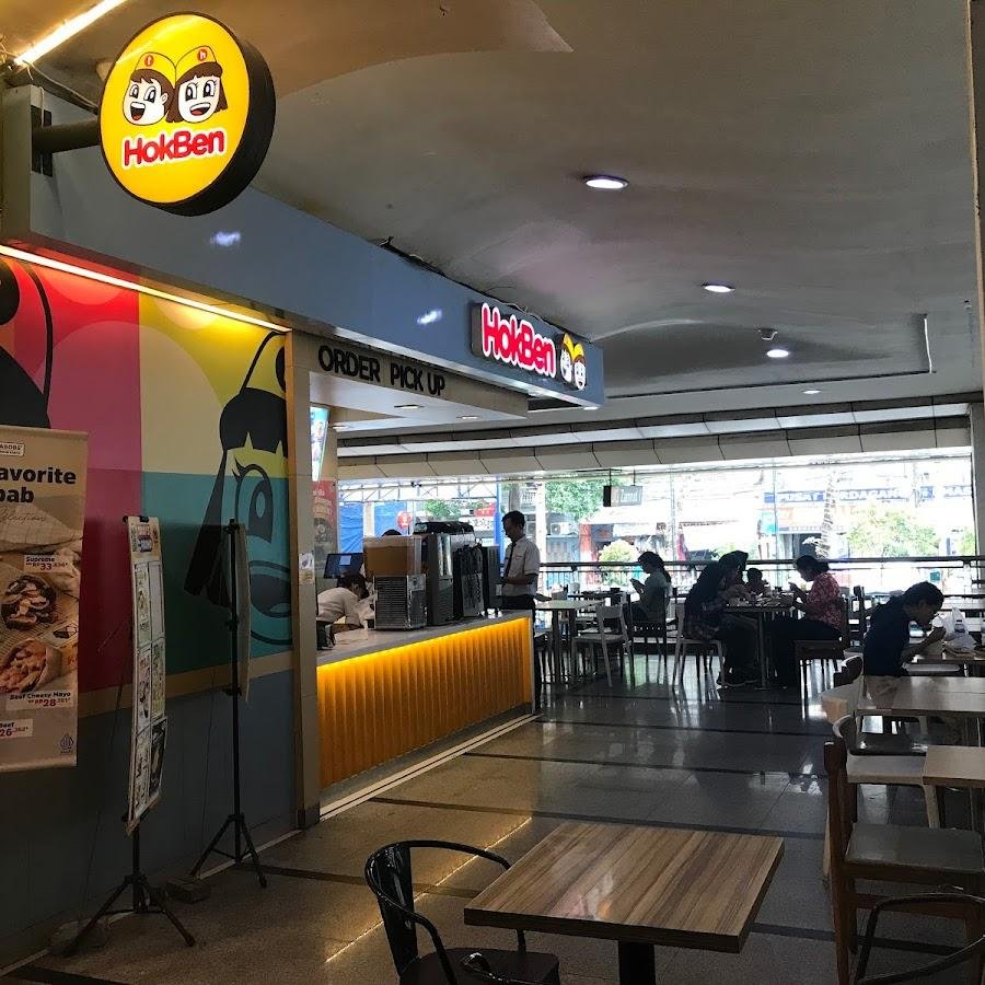 HokBen, Blok M Square