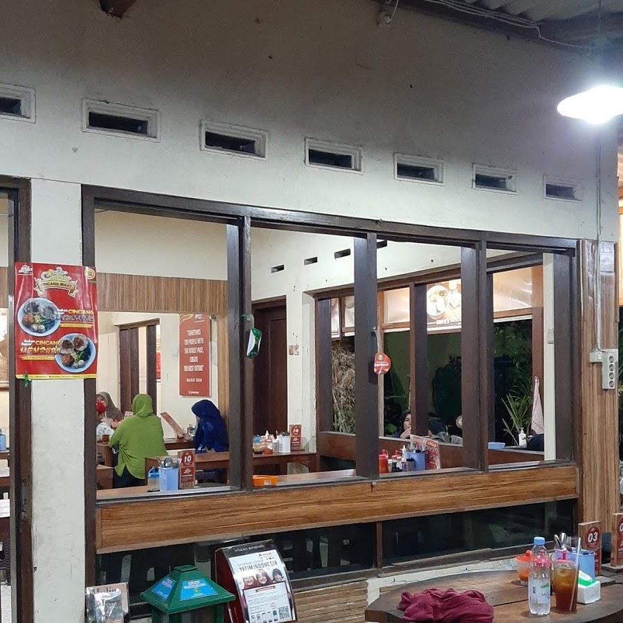 Bakso Mblenger, Manahan