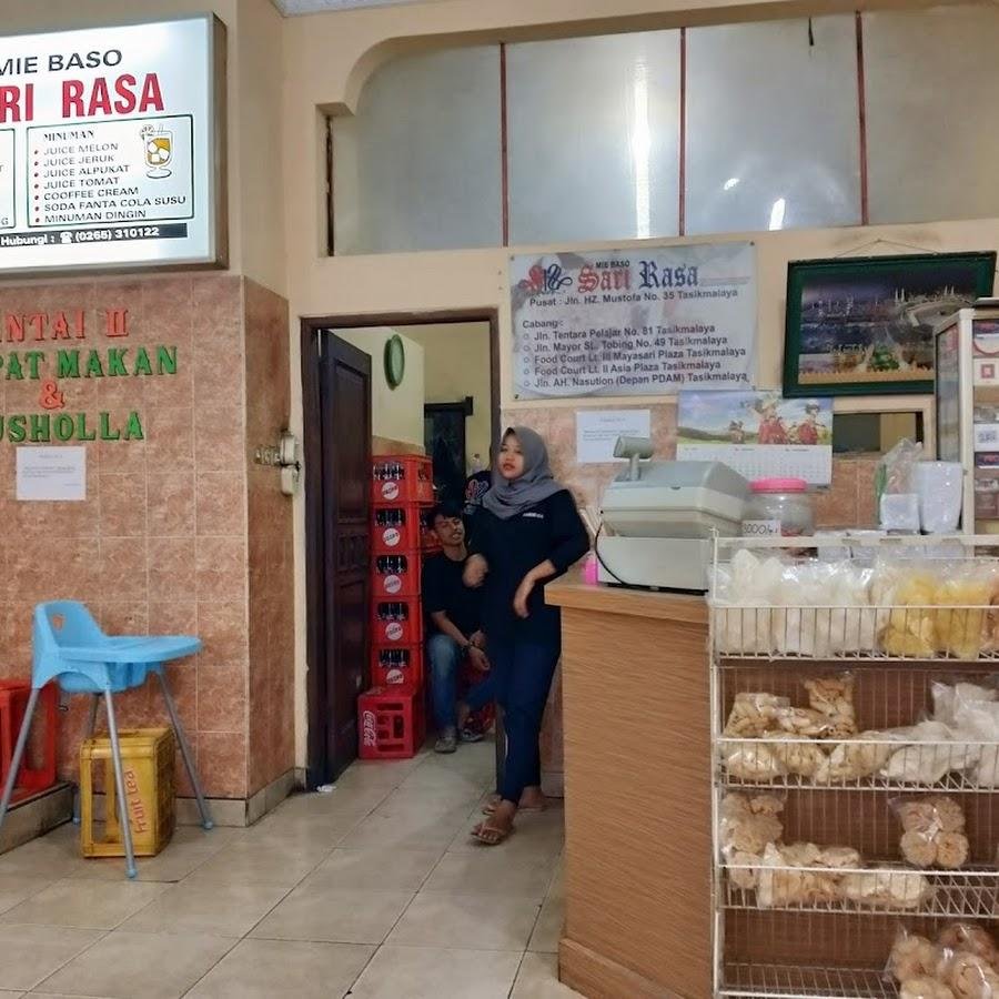 Mie Baso Sari Rasa, KHZ. Mustofa