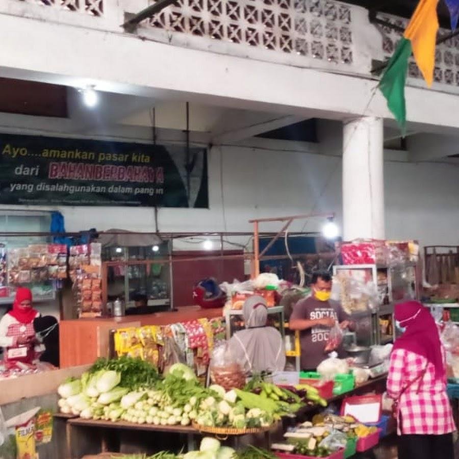 Warung Gongso Mbak Ninie, Pasar Nongko