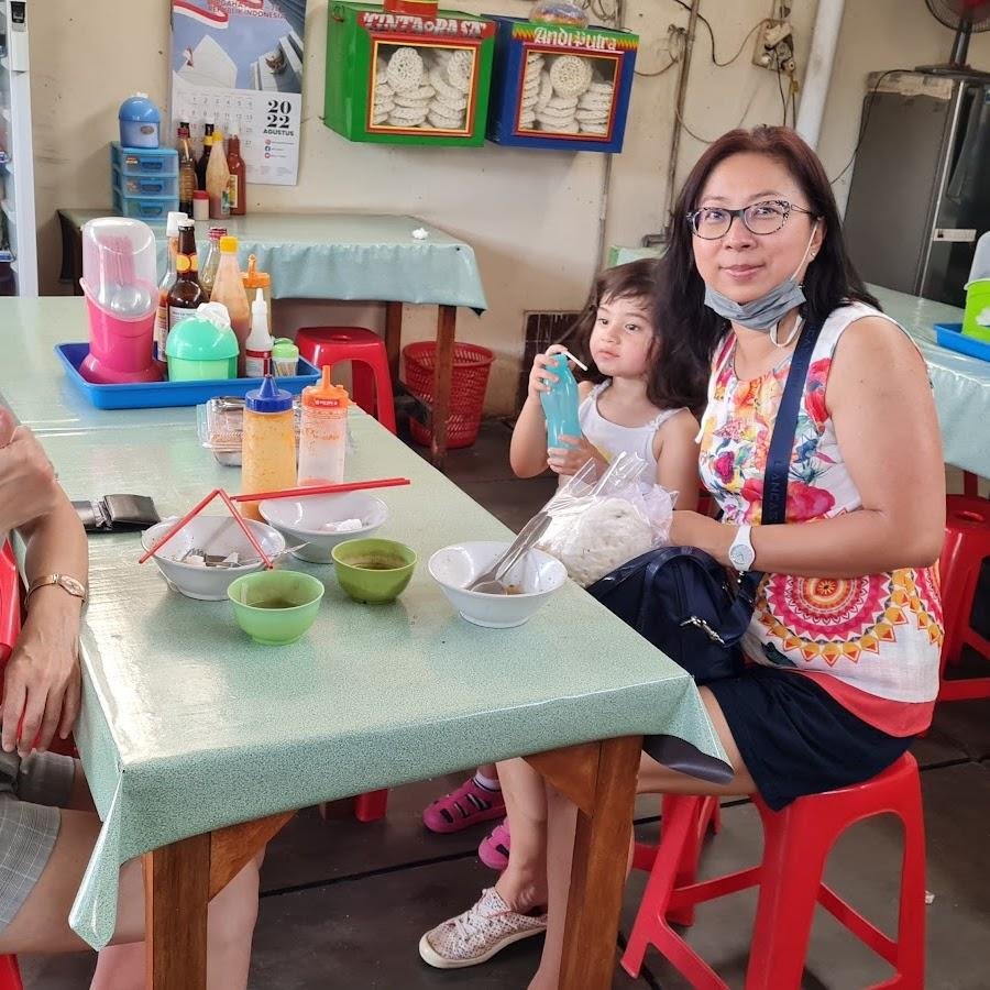 Bakmie Ayam Bangka Akong, Cengkareng