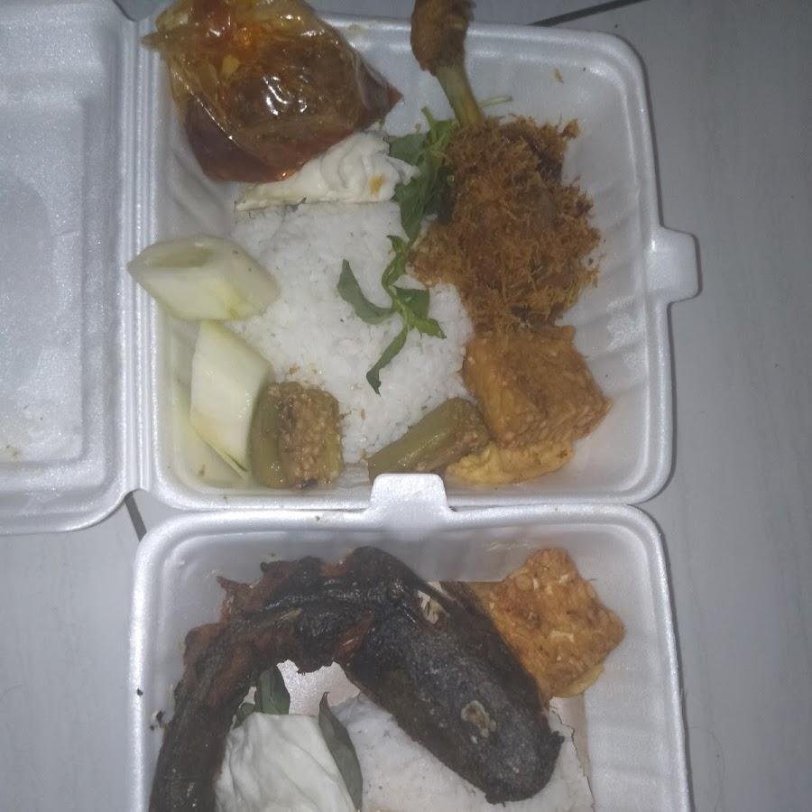 Nasi Penyetan Bu Tin, Waru