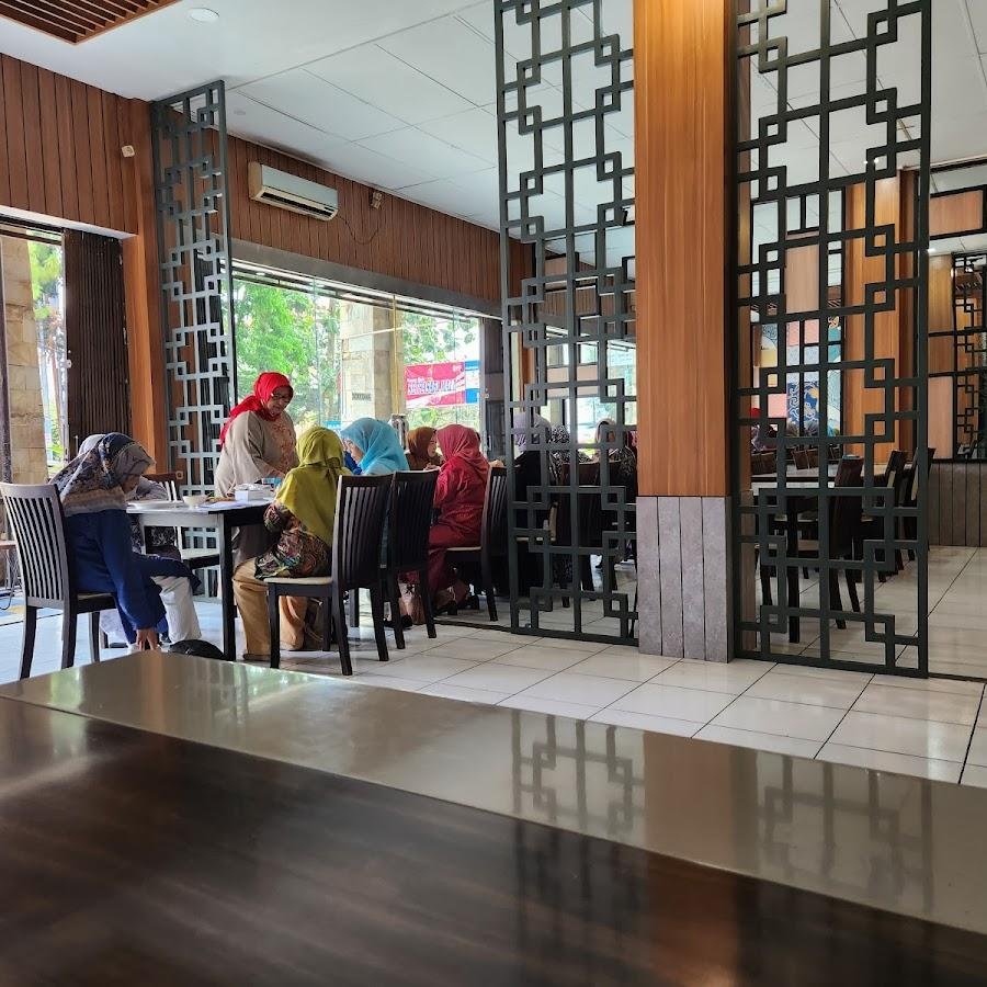 RM Sedap Purwakarta, Setrasari Mall