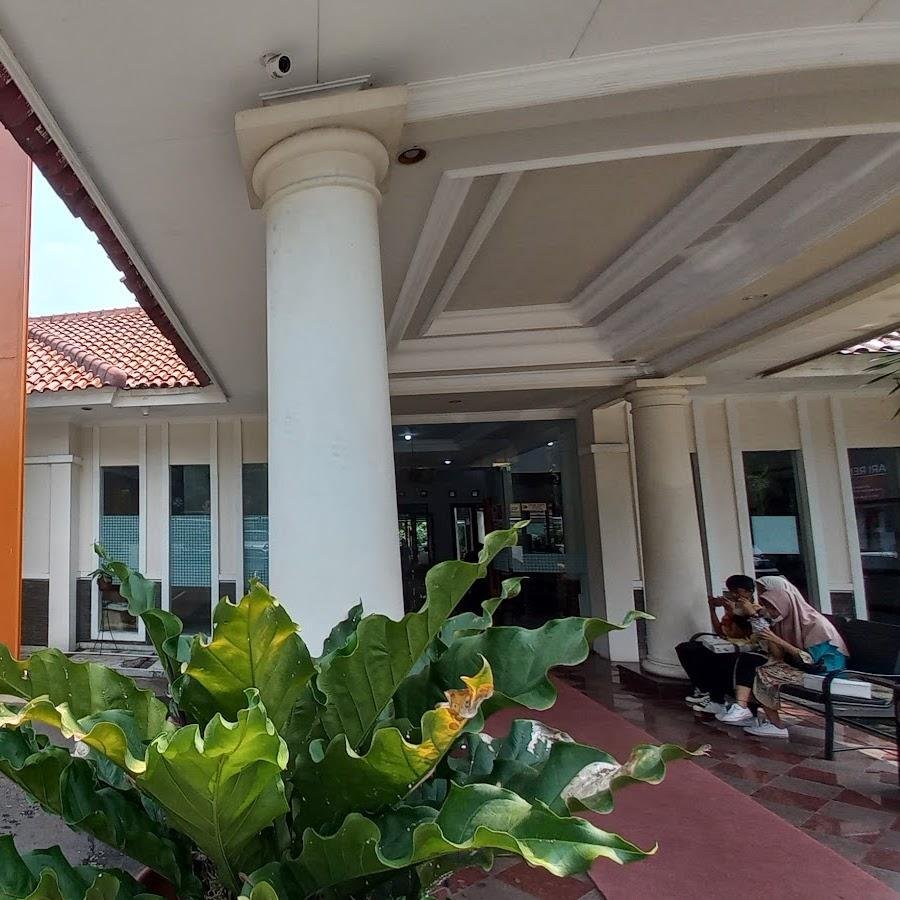 Sari Rendang Bintaro, Pondok Betung