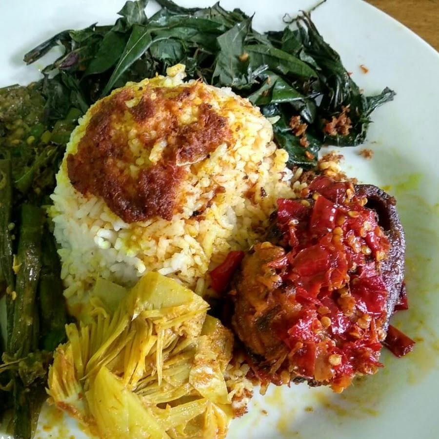Nasi Padang Andi Mulya, Panyileukan