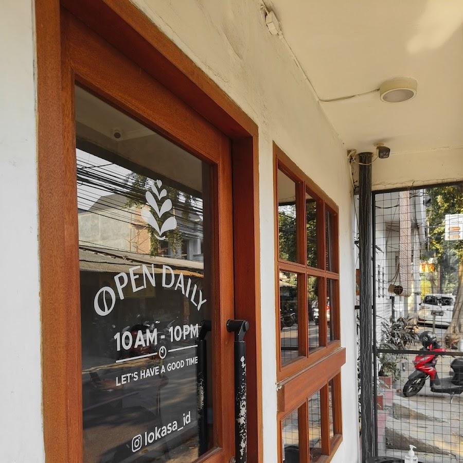 LOKASA coffeeatery