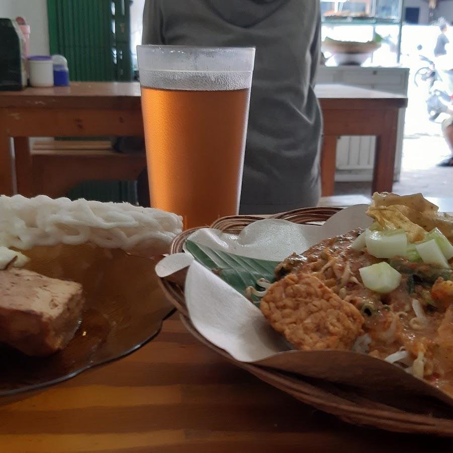 Nasi Pecel Dan Rawon Blitar, Larangan
