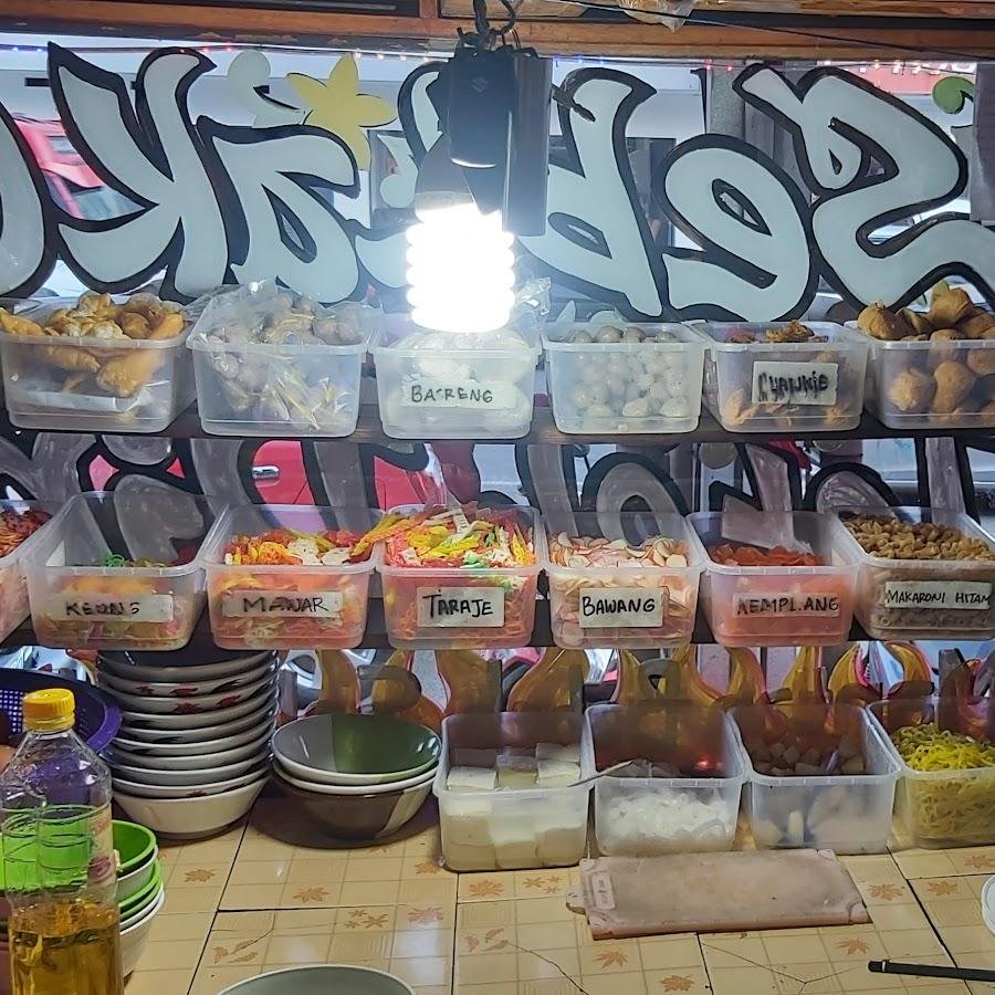 Seblak CS Teteh Dina, Batununggal